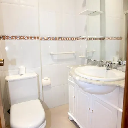- 3 Bedrooms With Sea Views - 04065